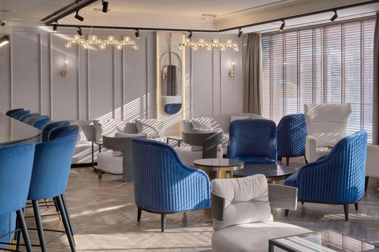Radisson Hotel Пловдив Экстерьер фото