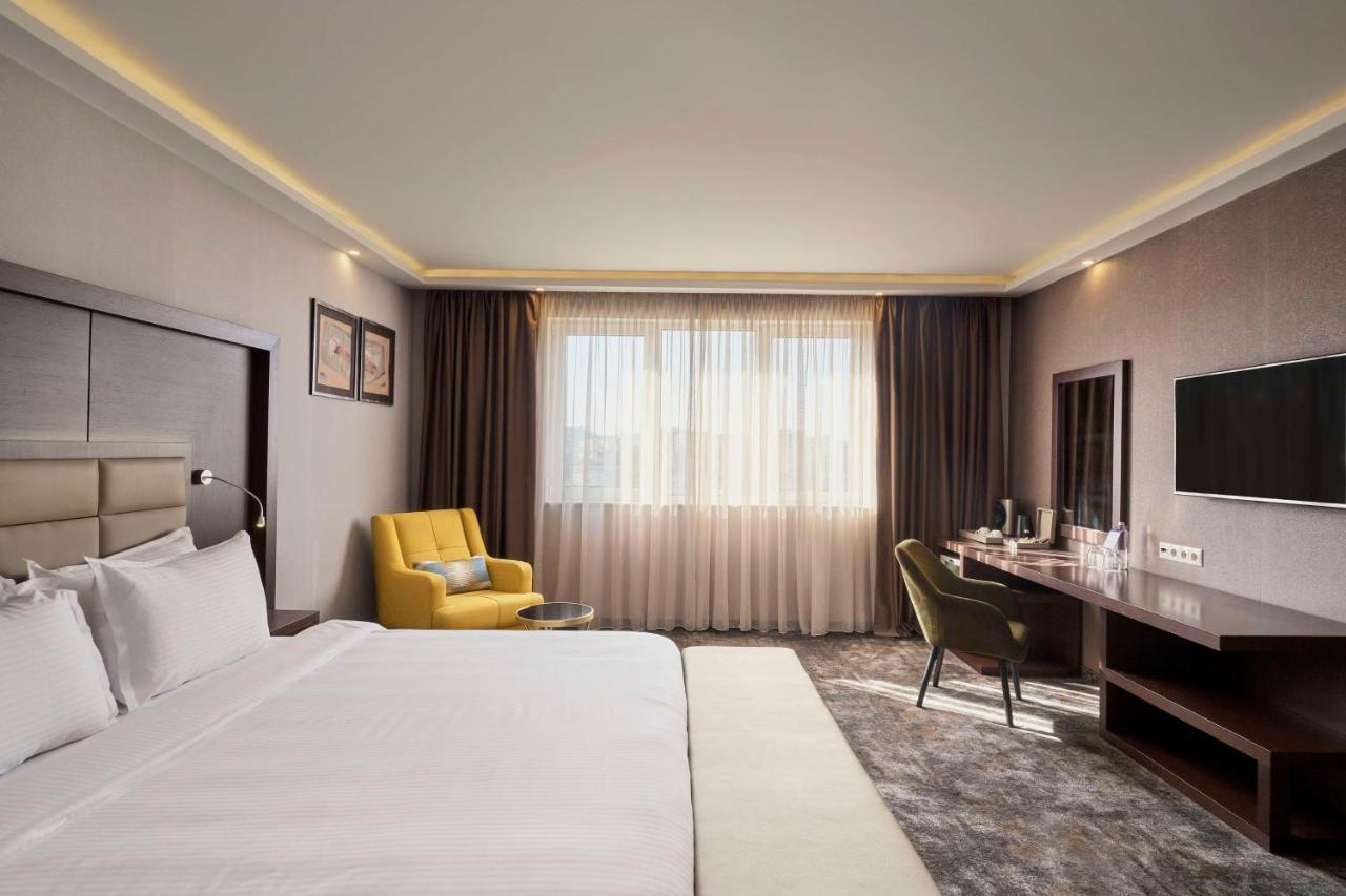 Radisson Hotel Пловдив Экстерьер фото