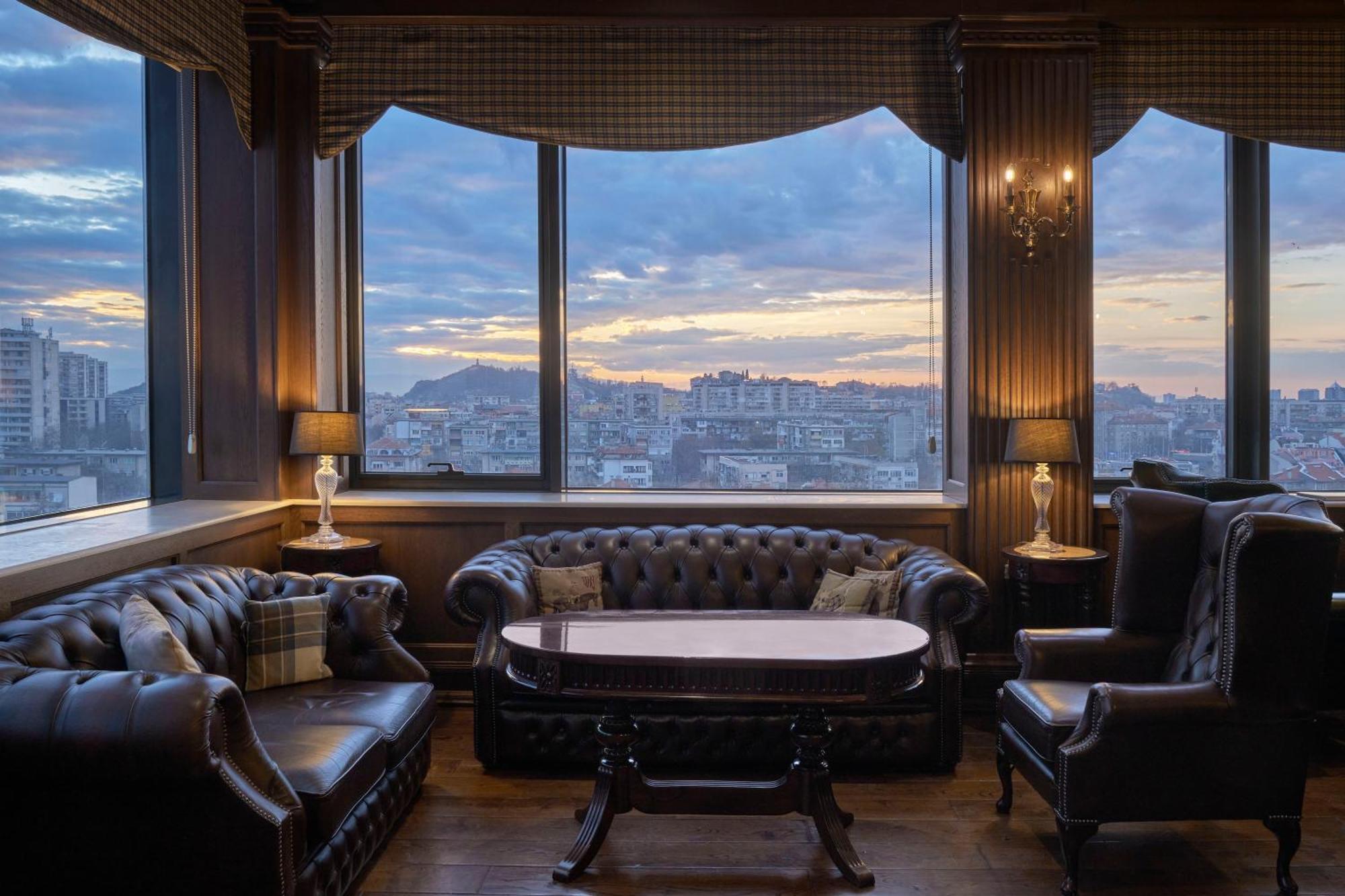 Radisson Hotel Пловдив Экстерьер фото
