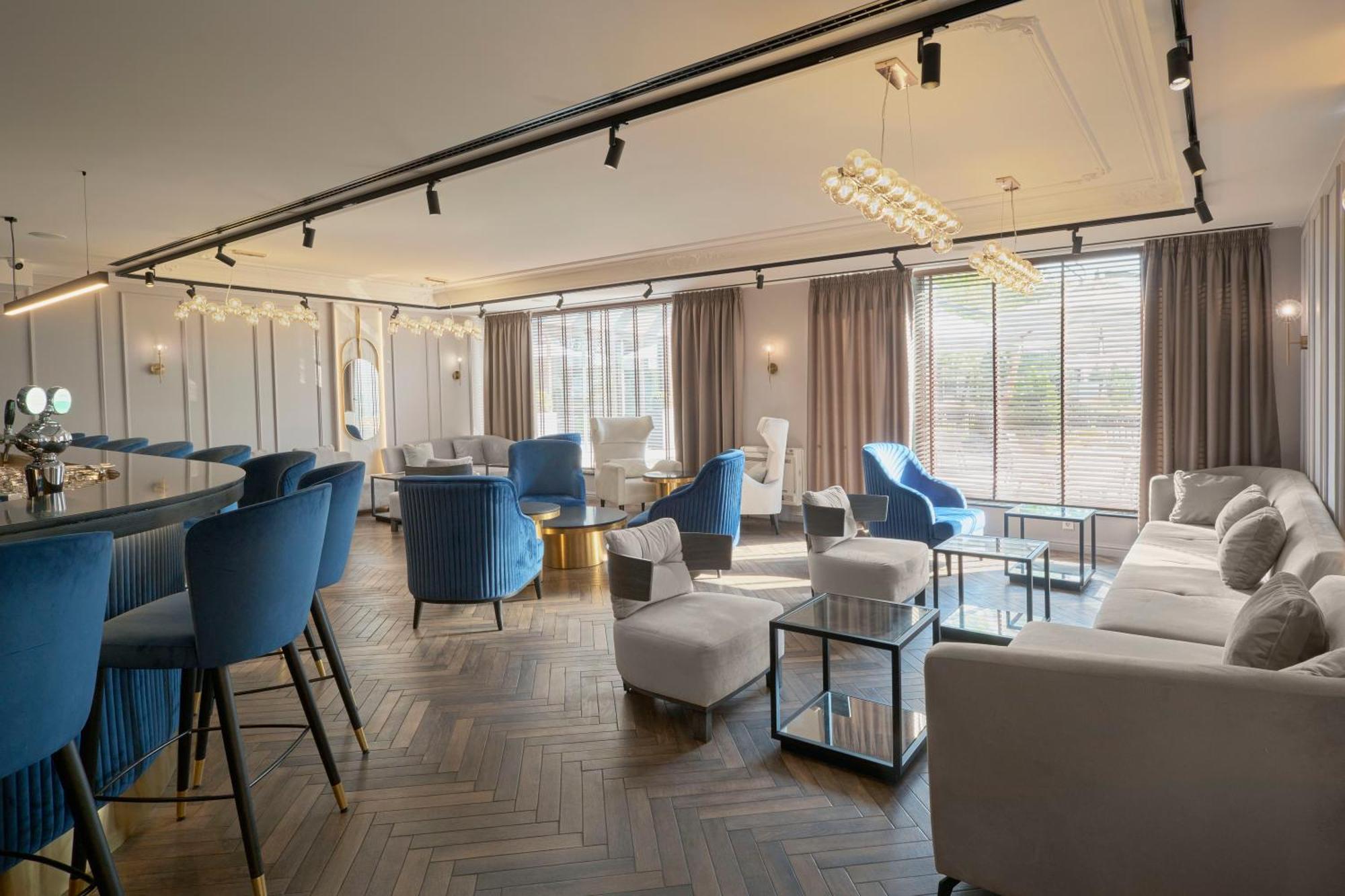 Radisson Hotel Пловдив Экстерьер фото
