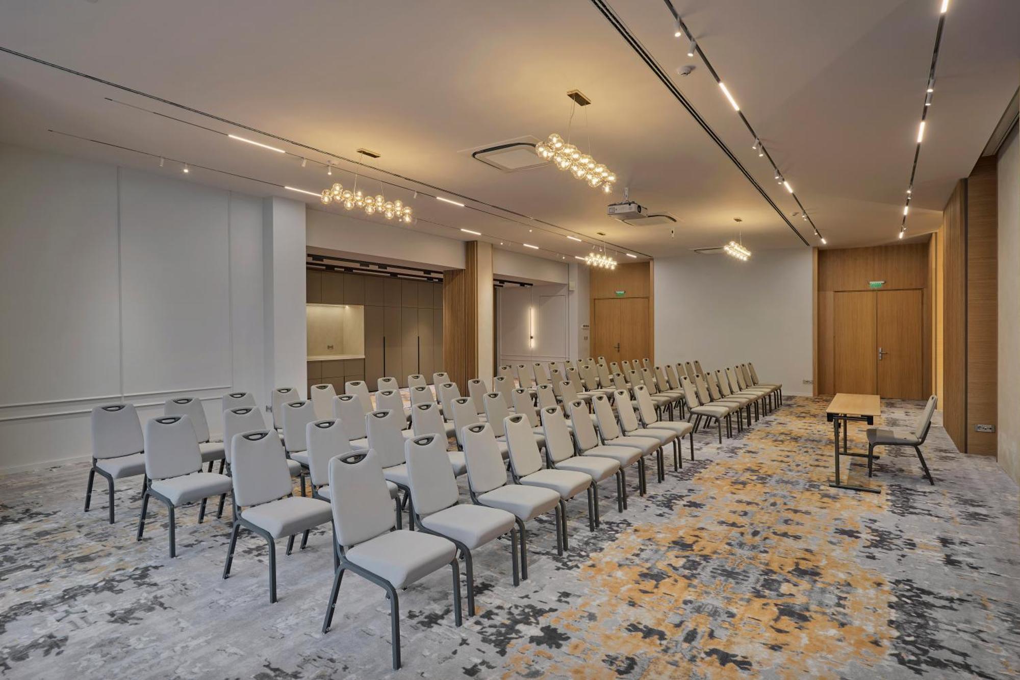 Radisson Hotel Пловдив Экстерьер фото
