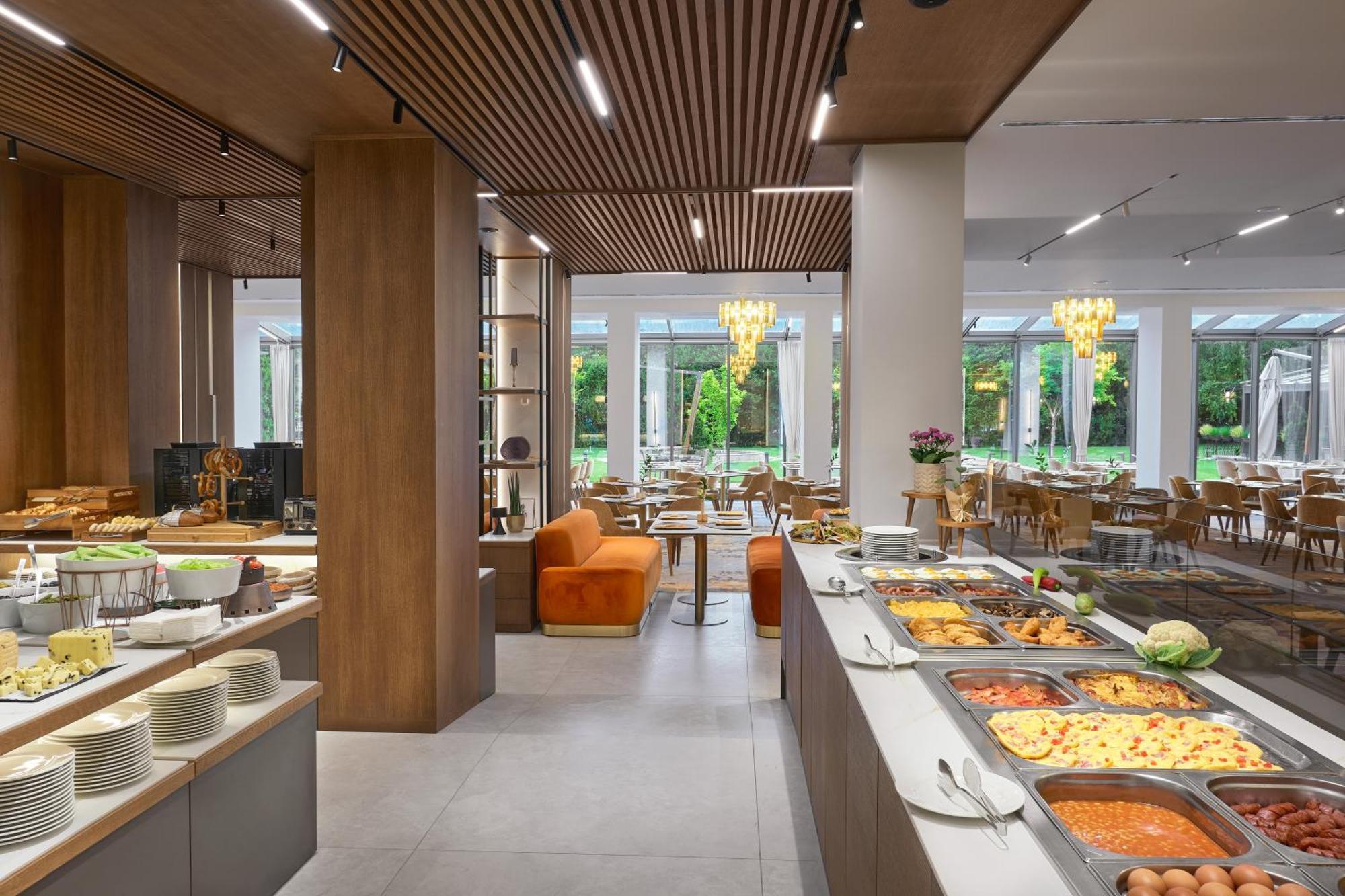 Radisson Hotel Пловдив Экстерьер фото
