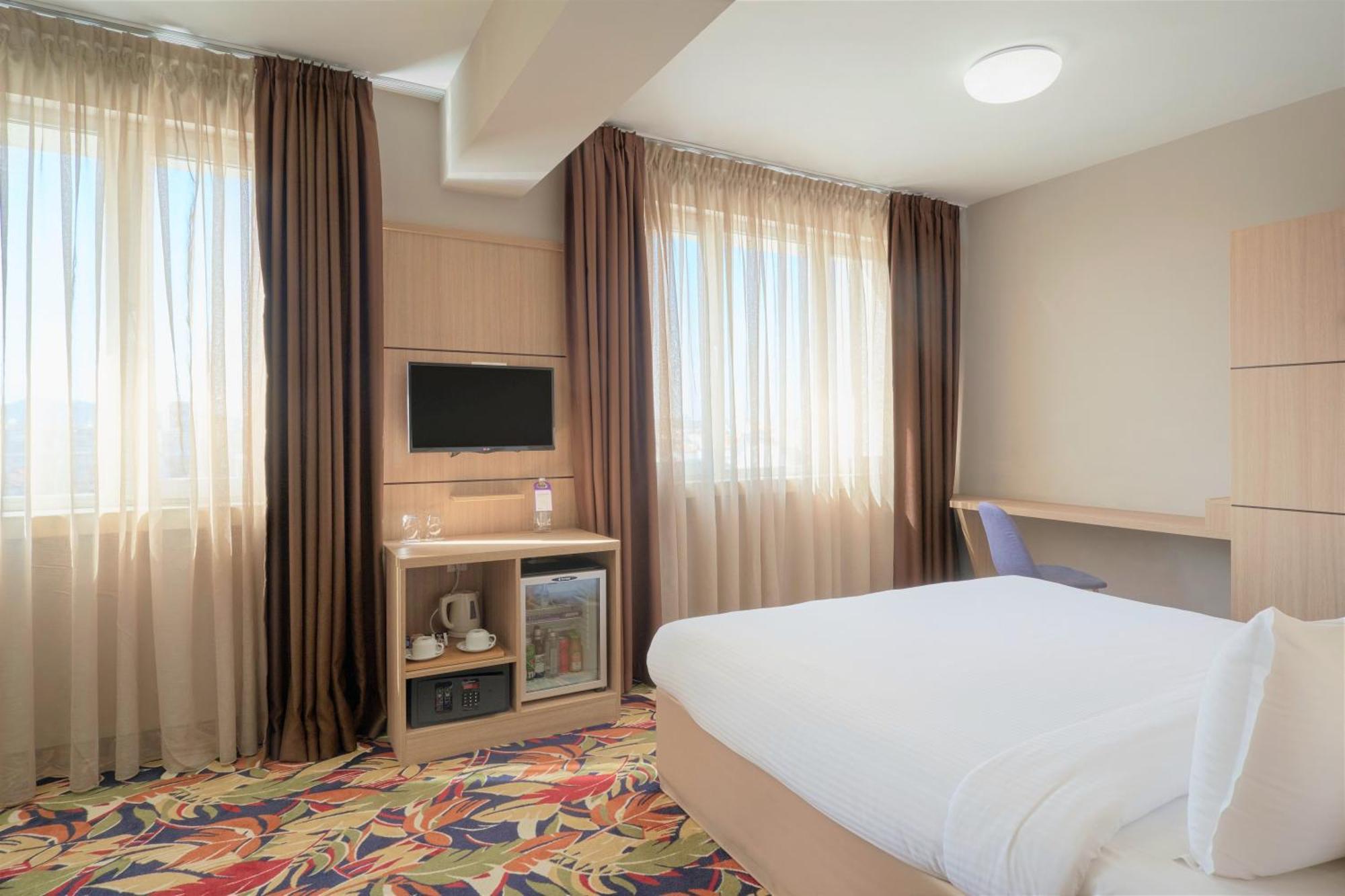 Radisson Hotel Пловдив Экстерьер фото