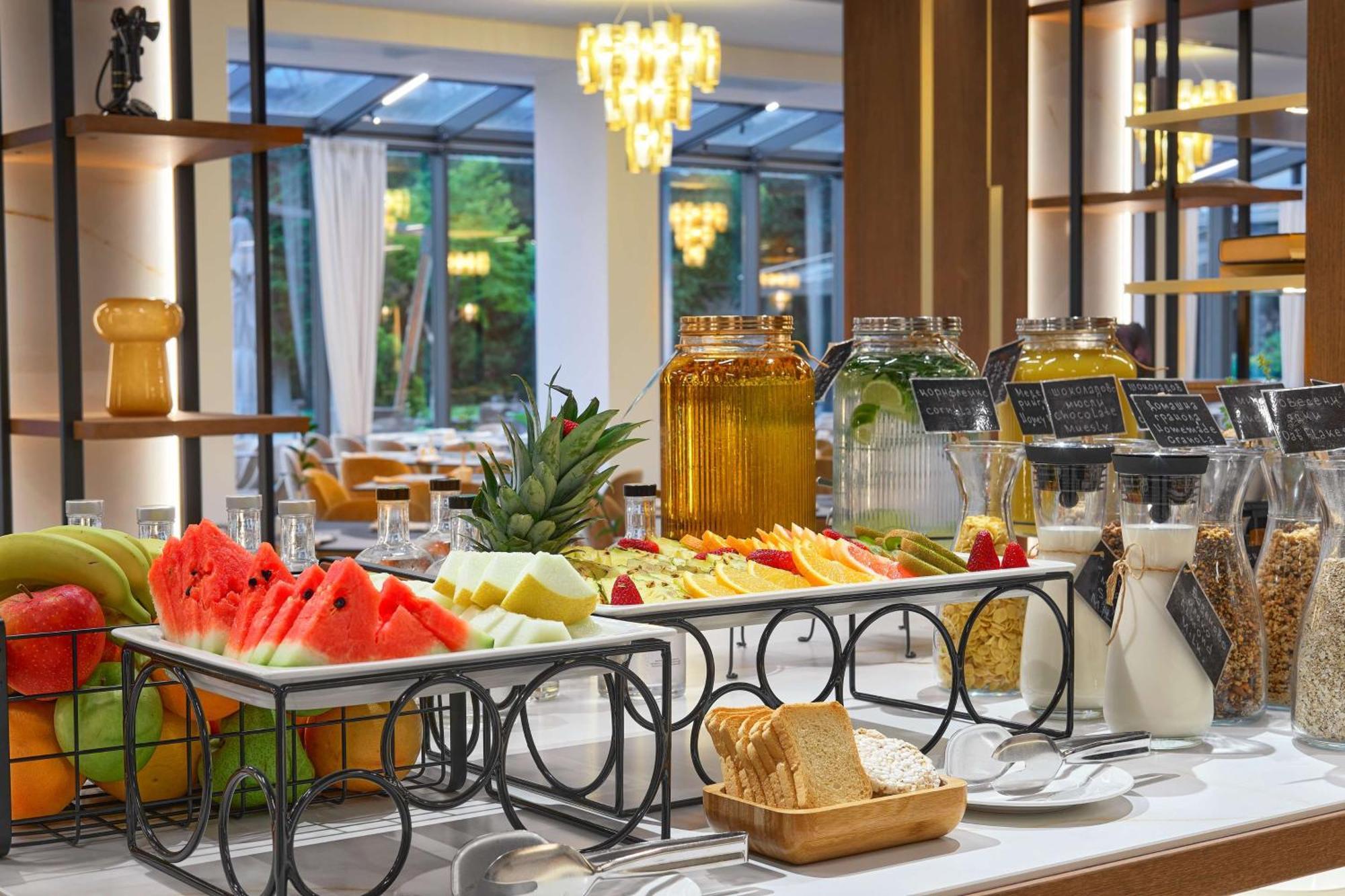 Radisson Hotel Пловдив Экстерьер фото