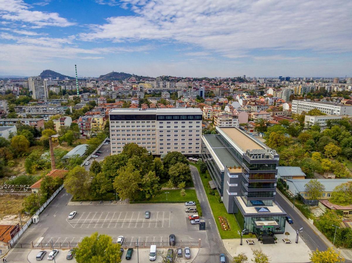 Radisson Hotel Пловдив Экстерьер фото